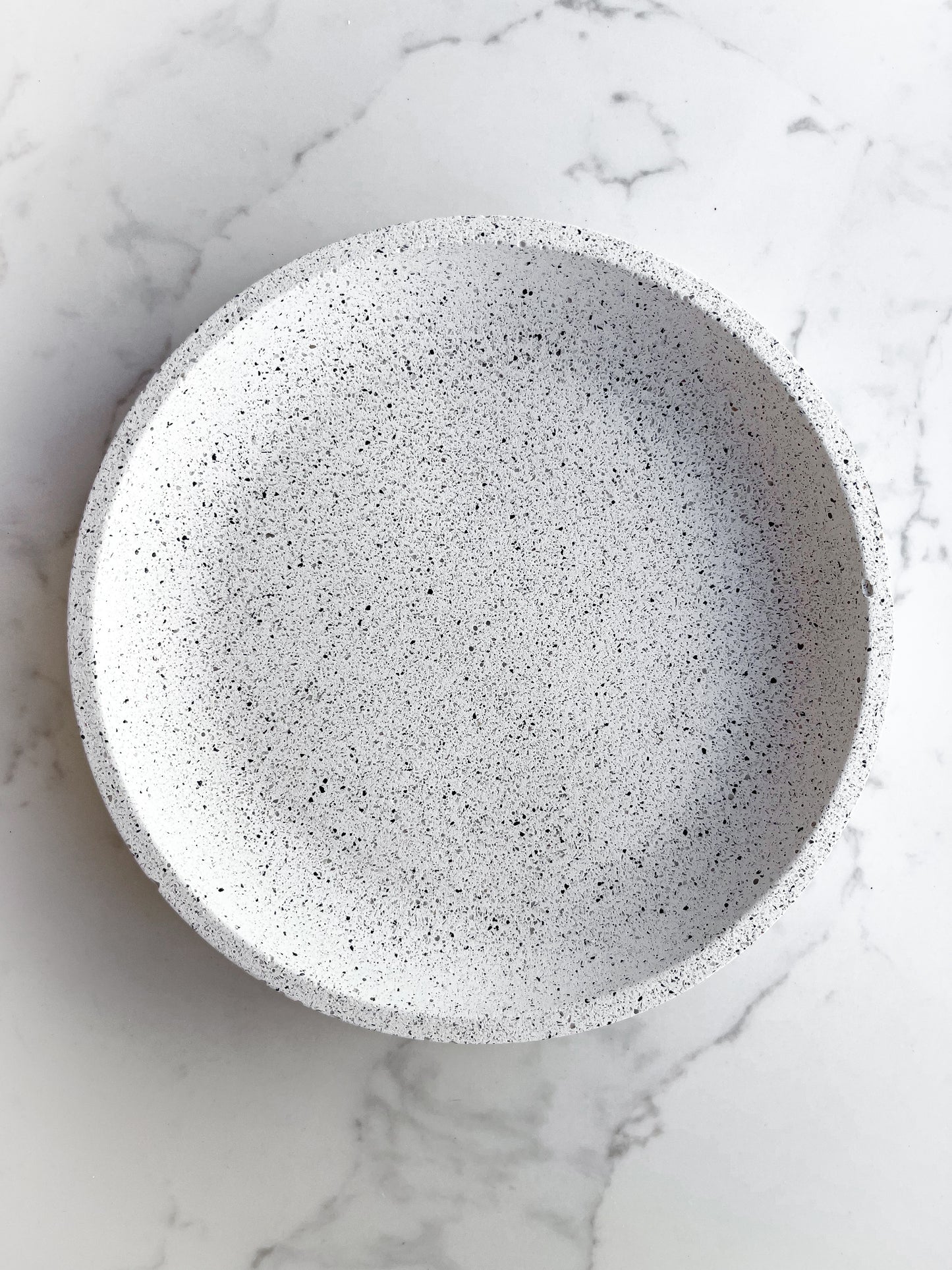 Perfectly Imperfect Set of Three Tealight Holders with a Tray in Speckled White Granite Terrazzo