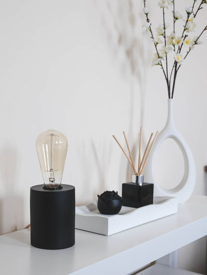 Black Concrete Table Lamp